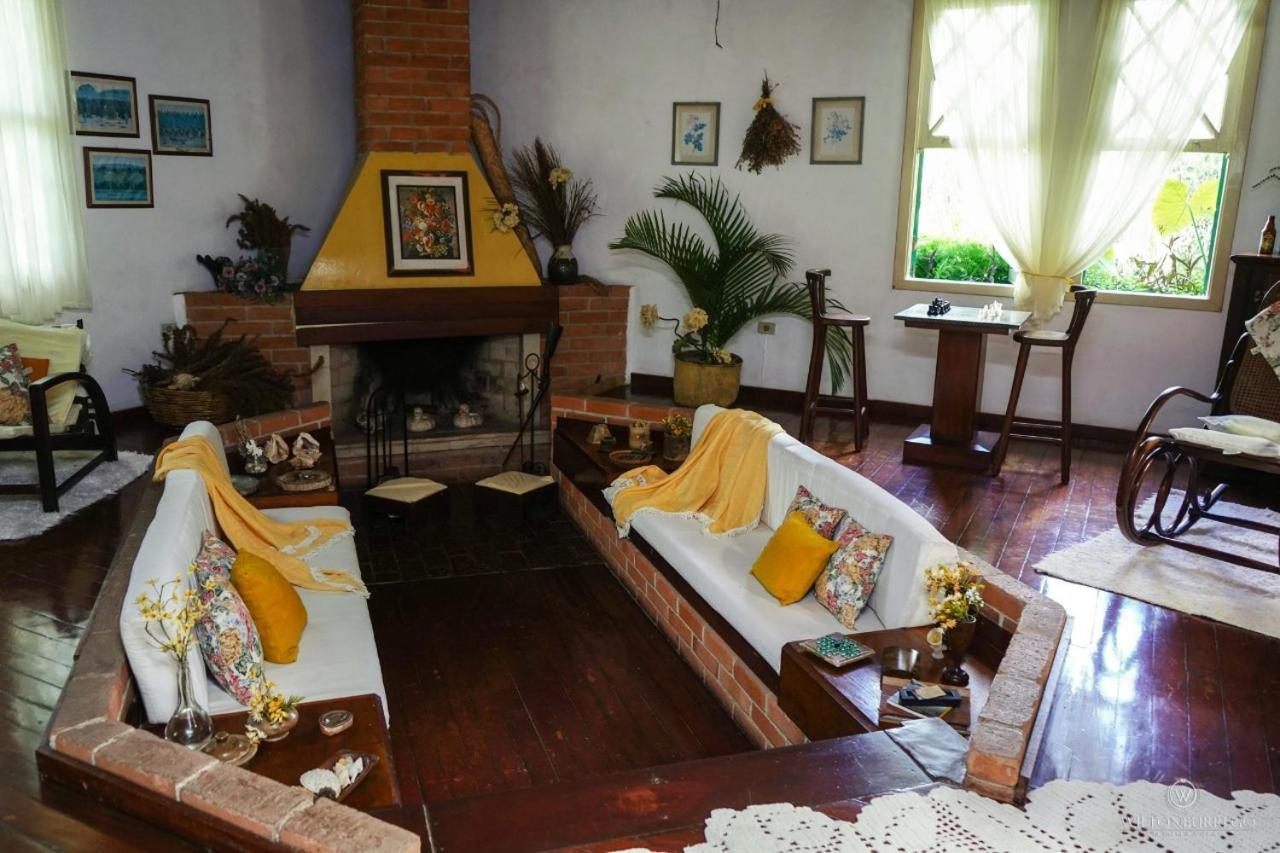 Refugio Pasargada Guest House Mairipora Exterior photo